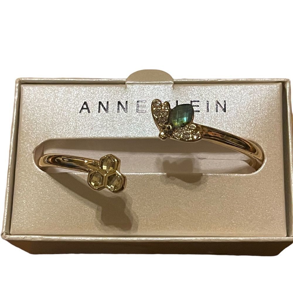 NWT Ann Klein good tone bee bracelet